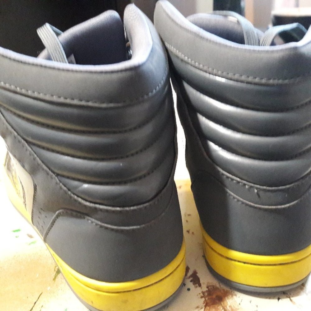 Adidas - Picture 3 of 4